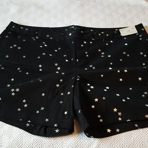 NWT Midi Star Print Shorts